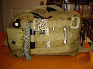 Sample EDC (Everyday Carry)/mini-BOB(Bug Out Bag)