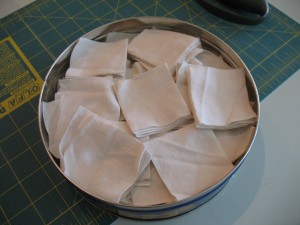 Cut cloth in the tin